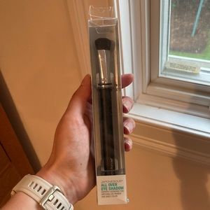 Japonesque all over eye shadow brush